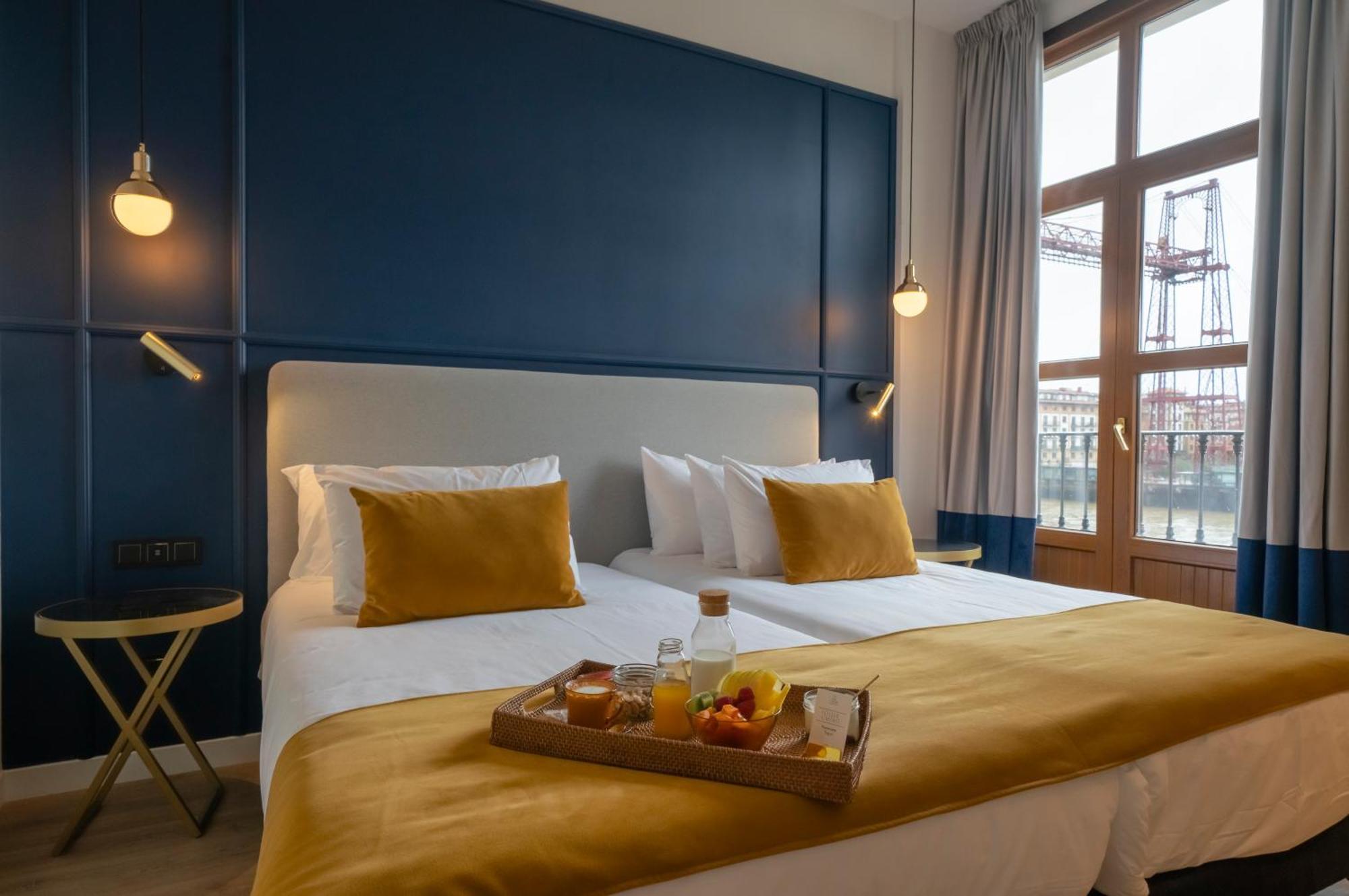 Puente Colgante Boutique Hotel Portugalete Exteriör bild