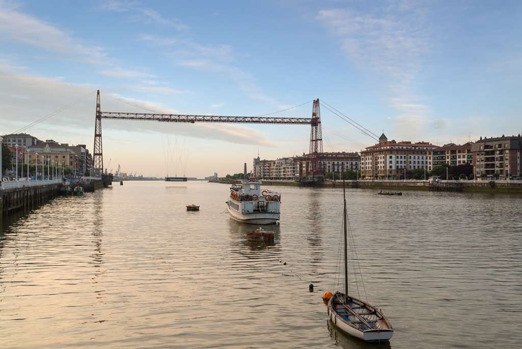 Puente Colgante Boutique Hotel Portugalete Exteriör bild